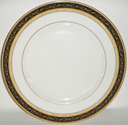 Wedgwood India bone china square ruffled 8 1/4"  salad or dessert plate ca 1996 