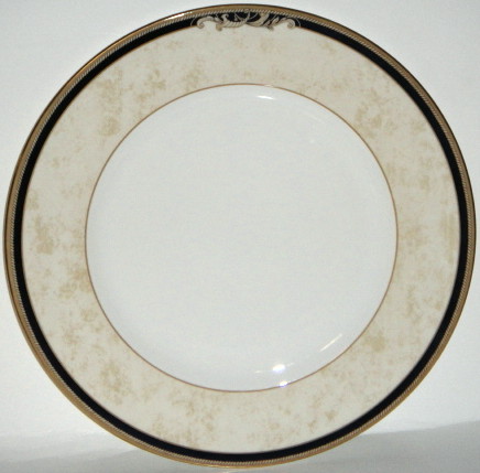 brand wedgwood pattern cornucopia piece dinner plate condition