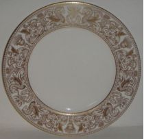Wedgwood Florentine Gold W4219 White Body Dinner Plate Plates 10.75 Inch 